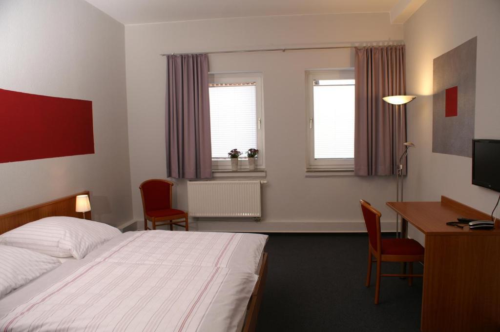 Energie17 Hotel Sarstedt Buitenkant foto